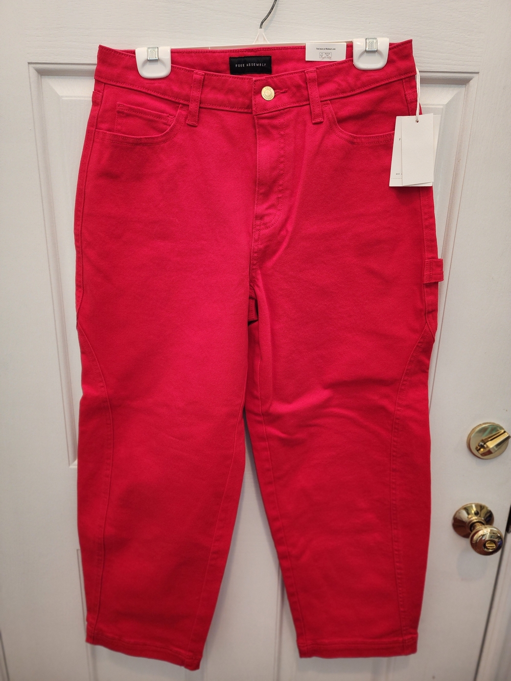 Rose-Red Cropped Jeans by Vince Camuto